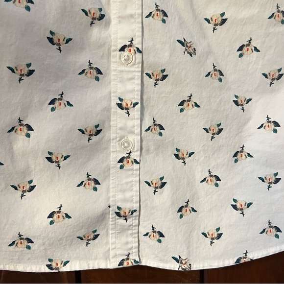 Banana Republic Petite Long Sleeve Riley White Magnolia Floral Button Down Top - Picture 5 of 7